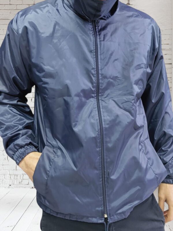Campera rompevientos - Imagen 1